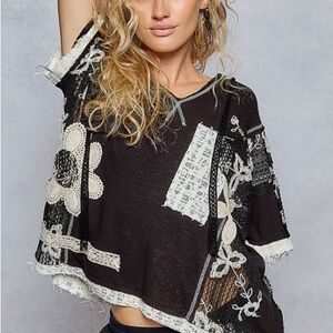 POL-Chic Black Top with White Floral Design